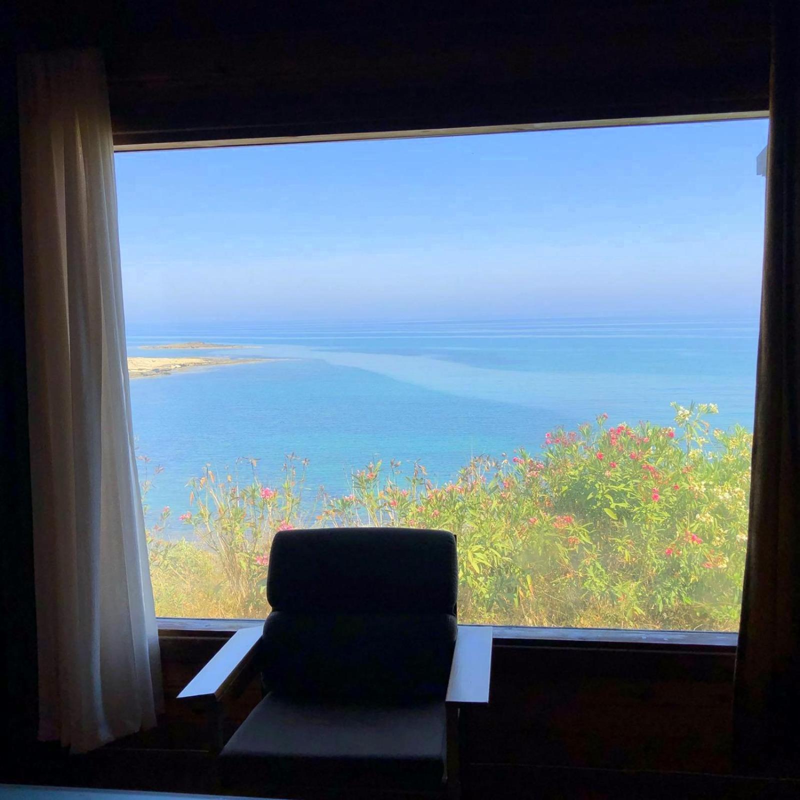 Zambak Holiday Village & Restaurant Superb Seafront Location ! Agios Georgios  Εξωτερικό φωτογραφία