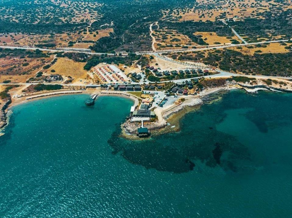 Zambak Holiday Village & Restaurant Superb Seafront Location ! Agios Georgios  Εξωτερικό φωτογραφία